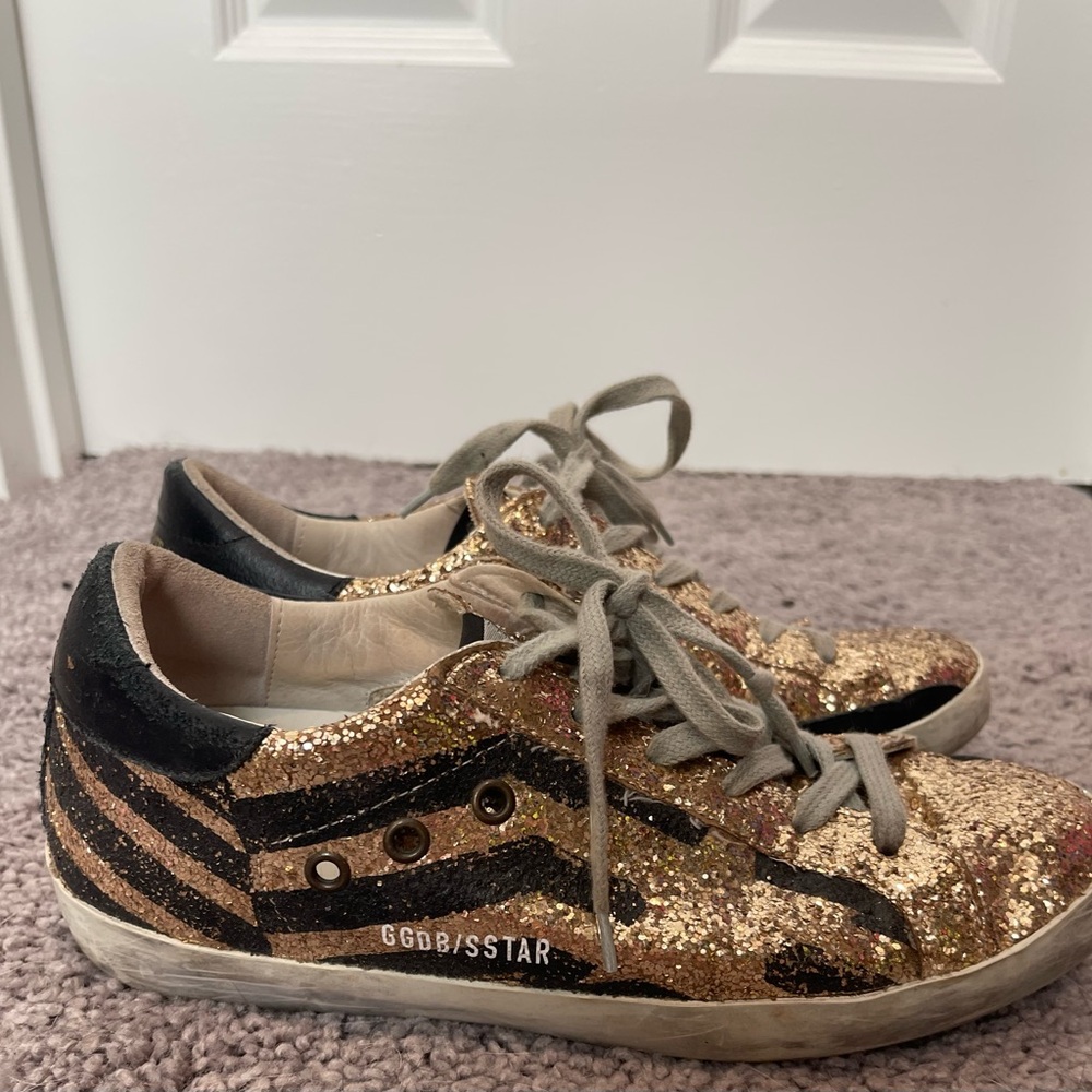 Golden Goose Women's Glitter Sneakers - Gold and Black Stripes
